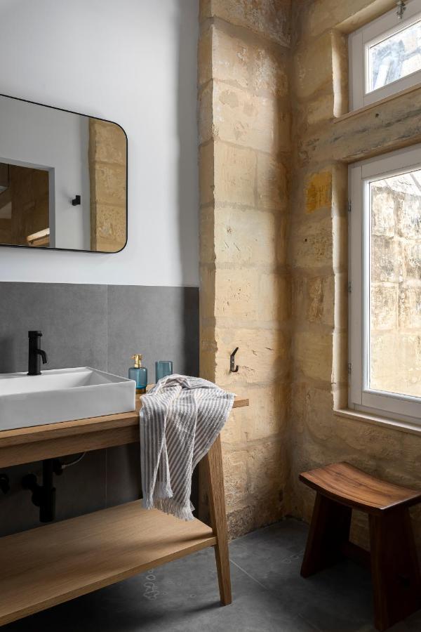 Numru 27 Expertly Restored Small House Of Character Cospicua Exteriör bild